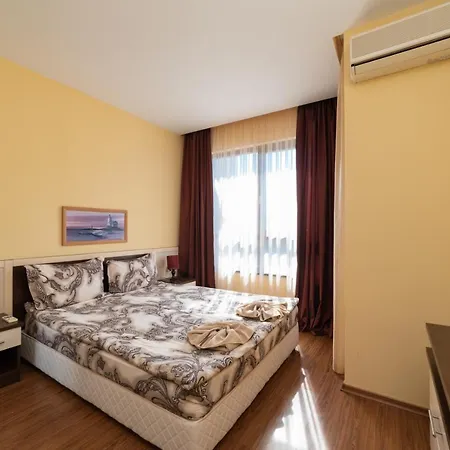 Admiral Amazing Sea View גולדן סנדס